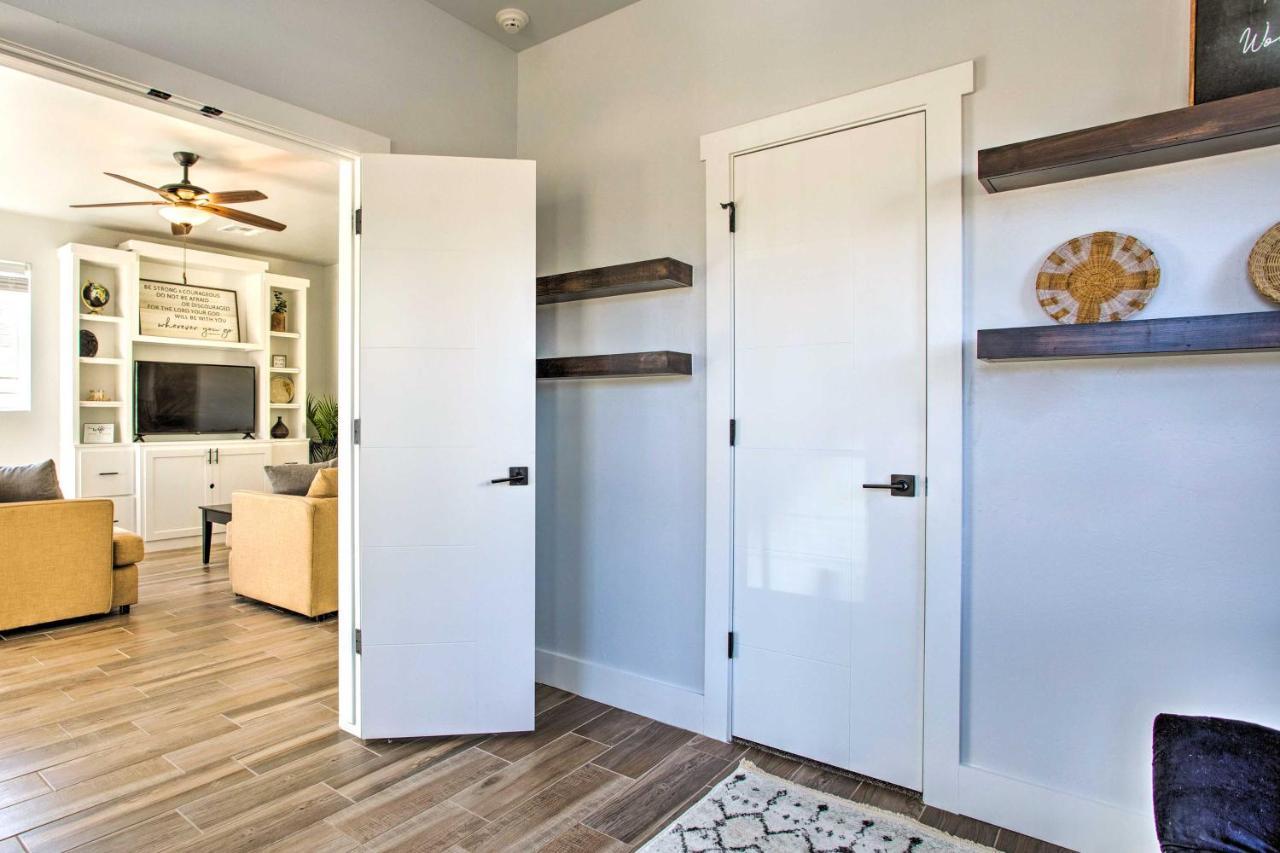 Stylish Okc Farmhouse With Garden - Close To Ou オクラホマシティ エクステリア 写真