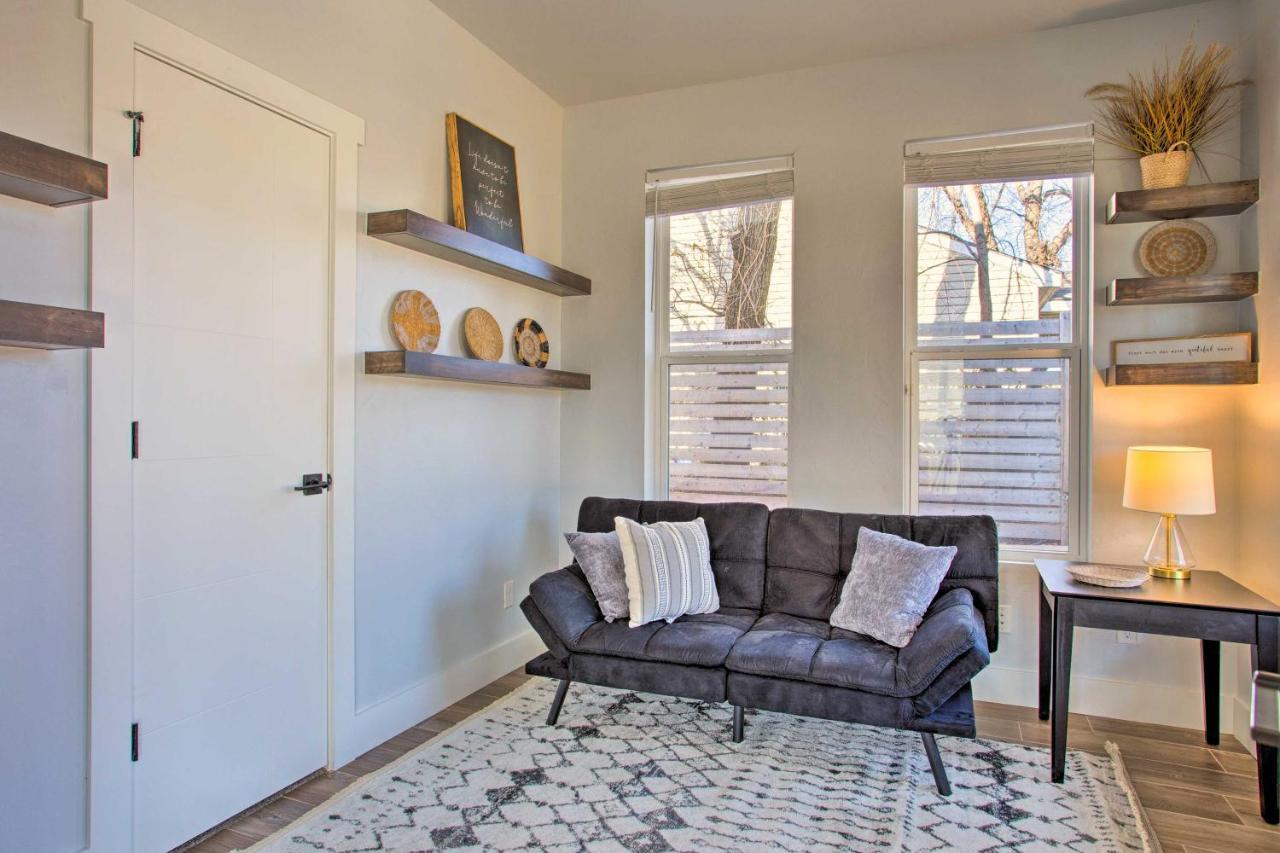 Stylish Okc Farmhouse With Garden - Close To Ou オクラホマシティ エクステリア 写真